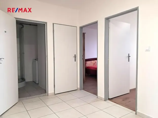 Pronájem bytu 3+kk, Praha - Podolí, Pujmanové, 66 m2