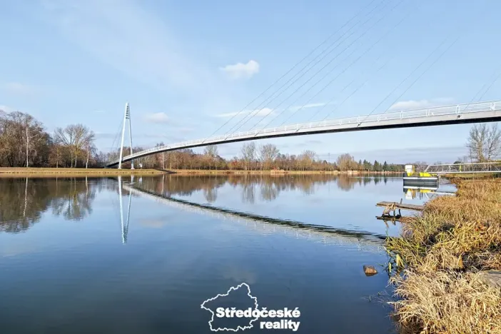 Prodej podílu komerčního pozemku, Čelákovice, 13487 m2