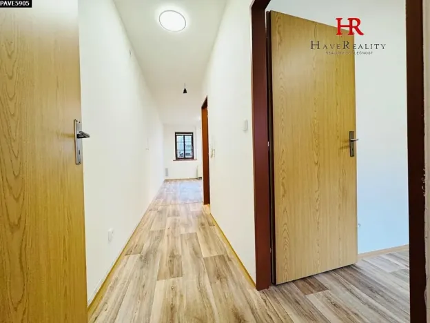 Pronájem bytu 2+kk, Benešov, Malé náměstí, 40 m2