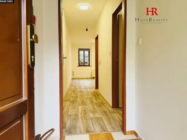 Pronájem bytu 2+kk, Benešov, Malé náměstí, 40 m2