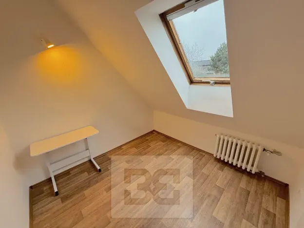 Pronájem atypického bytu, Praha - Stodůlky, Frimlova, 196 m2