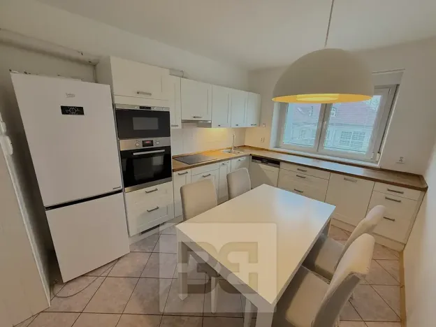 Pronájem rodinného domu, Praha - Stodůlky, Frimlova, 196 m2