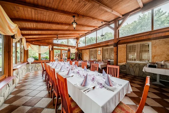 Prodej restaurace, Jablunkov, 752 m2