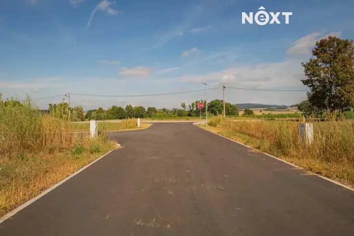 Prodej pozemku pro bydlení, Stavenice, 740 m2