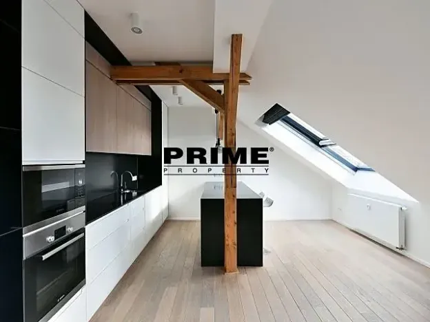 Pronájem bytu 3+kk, Praha - Vinohrady, náměstí Jiřího z Poděbrad, 156 m2