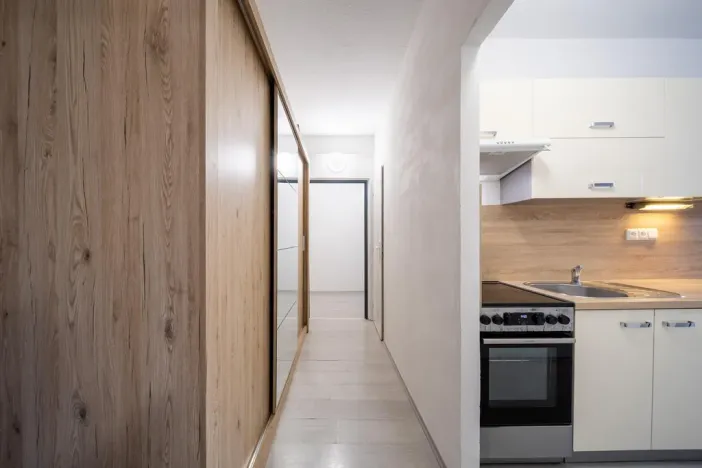 Prodej bytu 2+1, Suchdol nad Lužnicí, sídl. 9. května, 57 m2