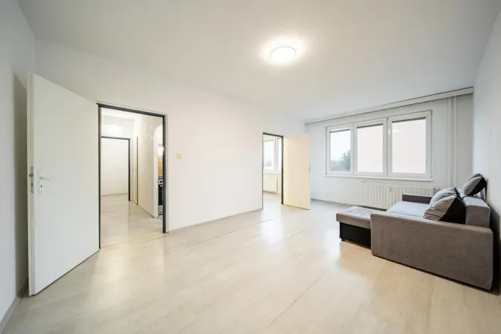 Prodej bytu 2+1, Suchdol nad Lužnicí, sídl. 9. května, 57 m2