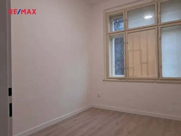 Pronájem komerční nemovitosti, Praha - Michle, Podle Kačerova, 143 m2