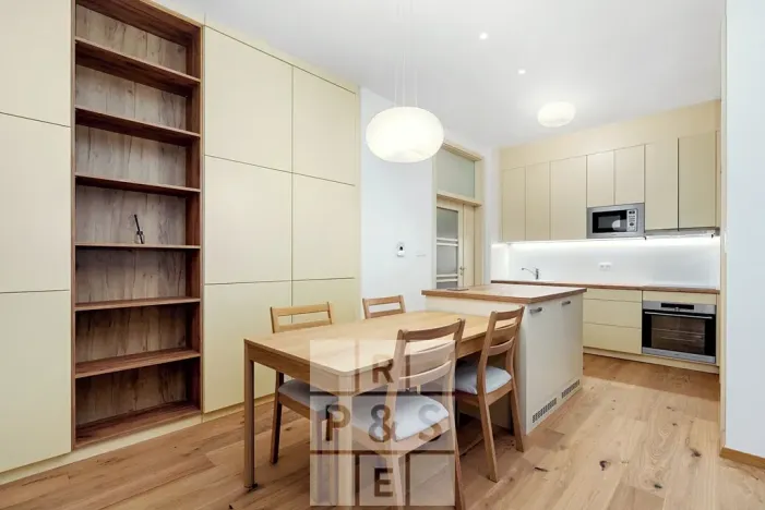 Pronájem bytu 2+kk, Praha - Vršovice, Krymská, 49 m2