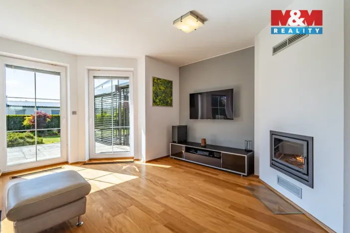 Prodej rodinného domu, Veltrusy, U Stadionu, 180 m2