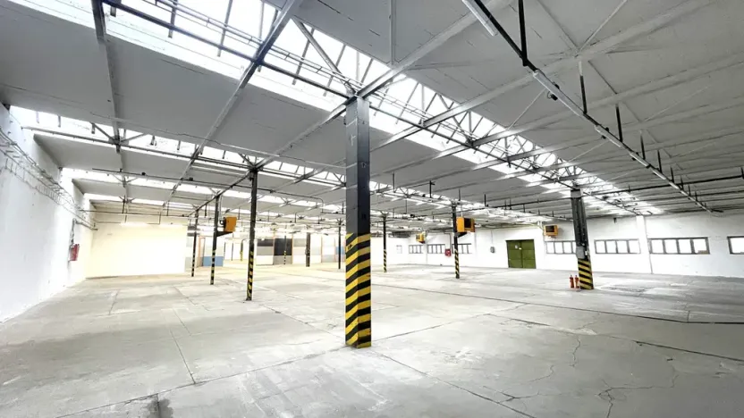 Pronájem skladu, Louny, Postoloprtská, 1200 m2