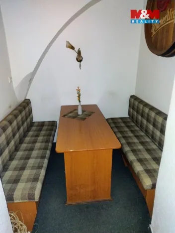 Prodej restaurace, Budišov nad Budišovkou, náměstí Republiky, 510 m2