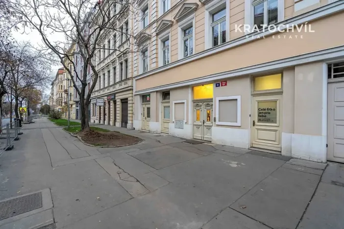 Prodej bytu 1+kk, Praha - Bubeneč, Korunovační, 32 m2