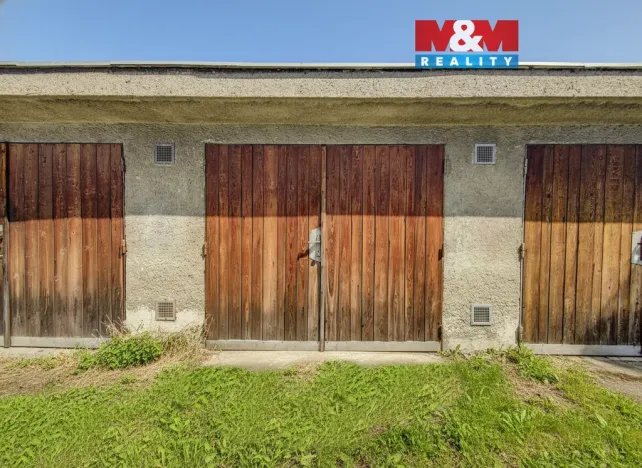 Prodej garáže, Opava, Hradecká, 18 m2