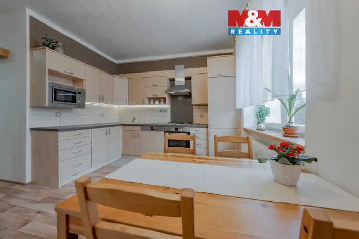 Prodej bytu 2+1, Valašské Meziříčí - Krásno nad Bečvou, Čajkovského, 58 m2