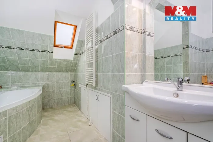 Prodej rodinného domu, Hradec Králové - Malšovice, Na Hrázce, 232 m2