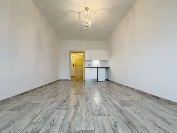 Pronájem bytu 1+kk, Praha - Vršovice, Přípotoční, 27 m2