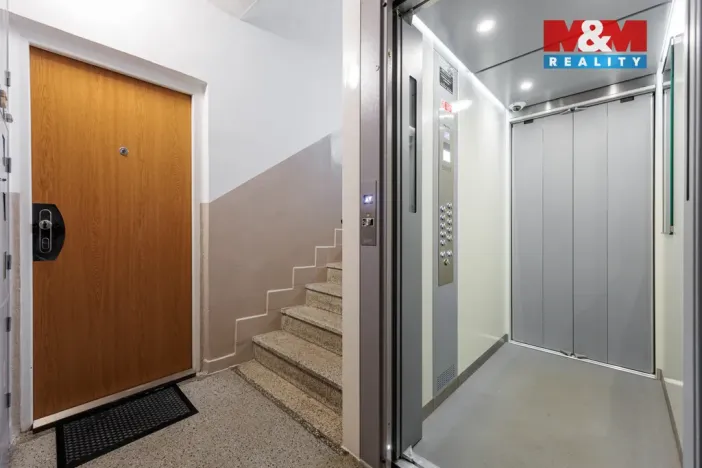 Prodej bytu 2+1, Sokolov, Mánesova, 64 m2