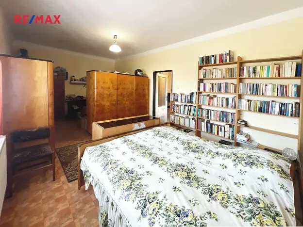 Prodej rodinného domu, Chrást, 280 m2