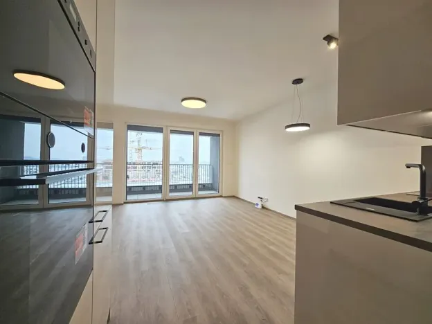 Pronájem bytu 1+kk, Praha - Hloubětín, Poděbradská, 34 m2