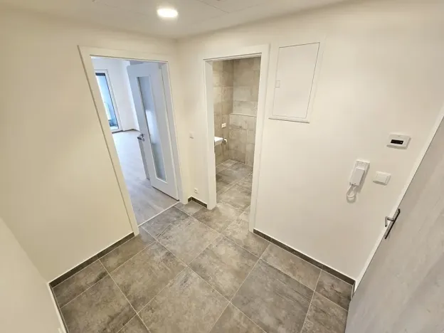 Pronájem bytu 1+kk, Praha - Hloubětín, Poděbradská, 34 m2