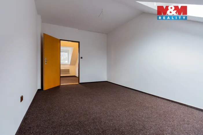 Pronájem kanceláře, Jeseník, nám. Svobody, 120 m2