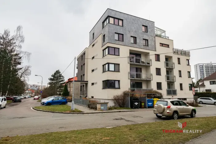 Pronájem bytu 1+kk, Hradec Králové - Nový Hradec Králové, Slunečná, 29 m2