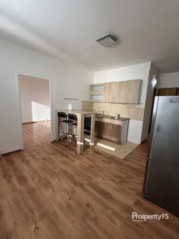 Pronájem bytu 1+1, Kladno, Na vyhaslém, 35 m2