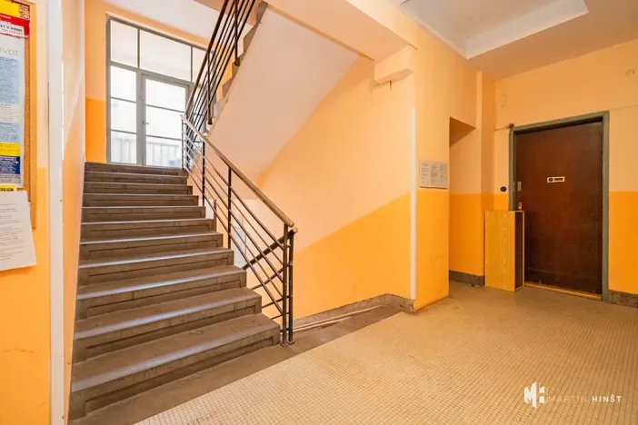 Pronájem bytu 1+kk, Praha - Vinohrady, Hradecká, 26 m2