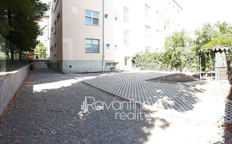 Pronájem - jiné, Brno, Vranovská, 12 m2