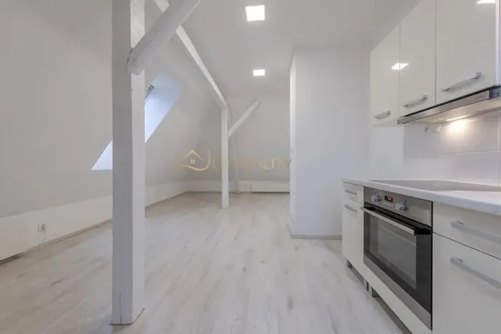 Prodej bytu 2+kk, Olomouc, Husitská, 60 m2