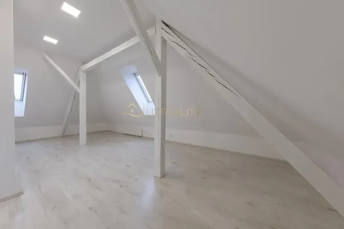 Prodej bytu 2+kk, Olomouc, Husitská, 60 m2