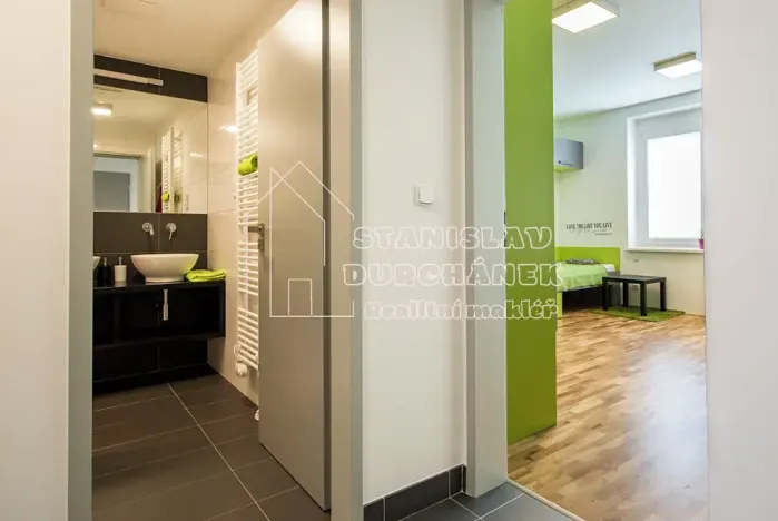 Pronájem pokoje, Praha - Kobylisy, Střelničná, 22 m2