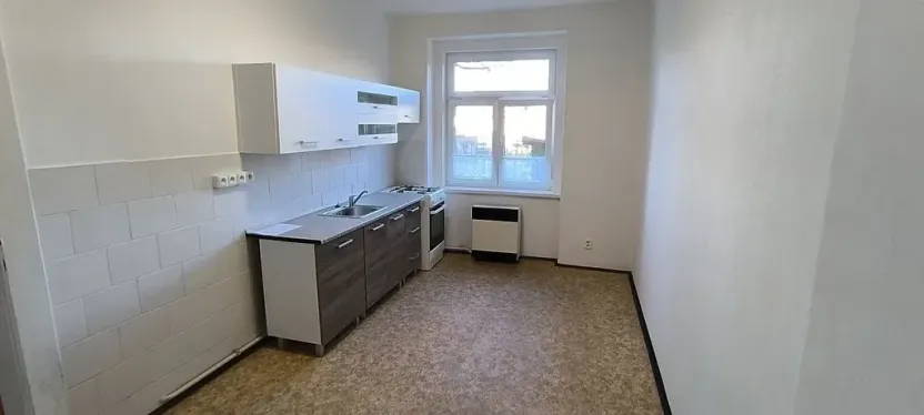 Prodej bytu 1+1, Cheb, Vančurova, 68 m2