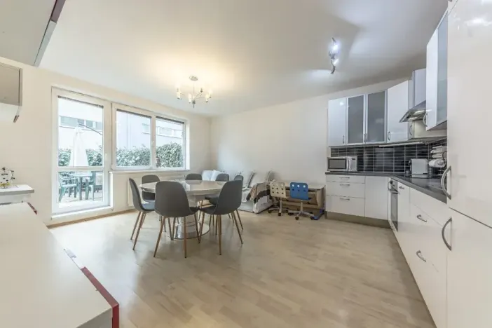 Prodej bytu 3+kk, Praha - Hostavice, U Hostavického potoka, 70 m2