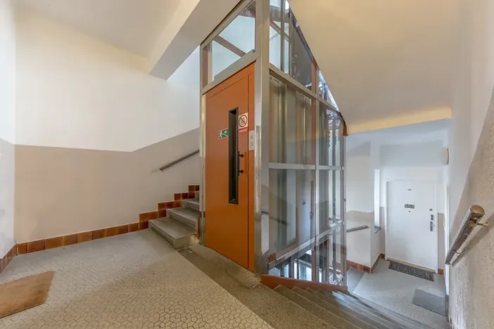 Prodej bytu 1+1, Praha - Podolí, Nedvědovo náměstí, 37 m2