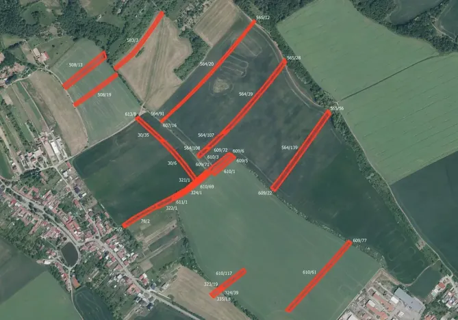 Prodej podílu pole, Rousínov, 18470 m2