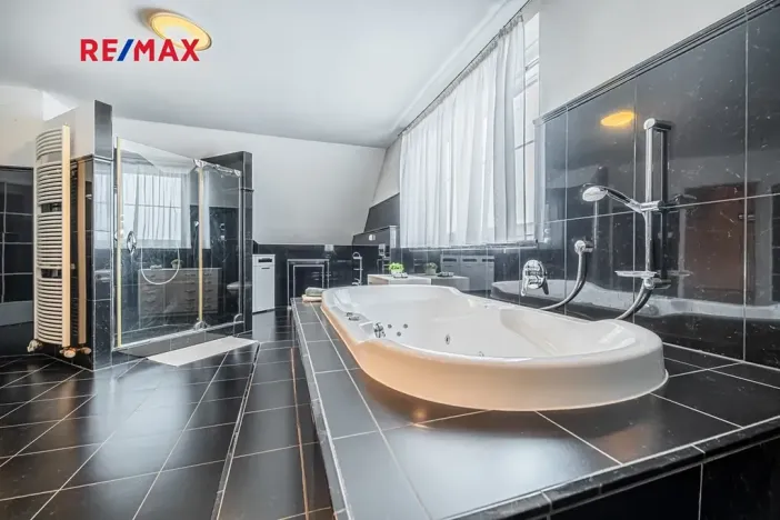 Prodej rodinného domu, Žilina, Zahradní, 774 m2