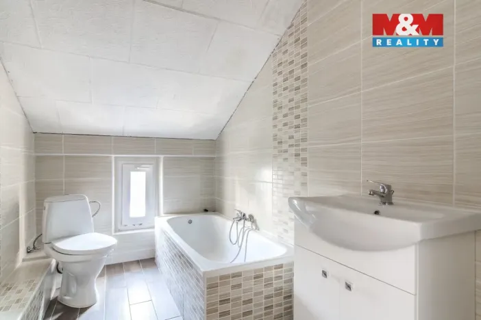 Pronájem bytu 2+kk, Lovosice, Palackého, 42 m2