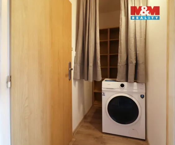 Pronájem bytu 1+1, Ústí nad Labem, Šrámkova, 34 m2