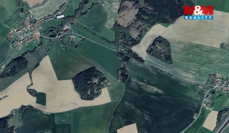 Prodej pole, Votice - Beztahov, 13485 m2