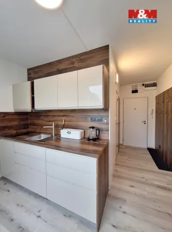 Pronájem bytu 1+1, Rokytnice v Orlických horách, Sídliště 1. máje, 32 m2