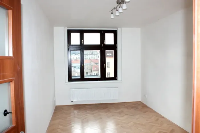 Pronájem bytu 2+kk, Praha - Holešovice, Dělnická, 48 m2