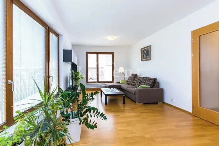 Pronájem bytu 2+kk, Praha - Michle, Magistrů, 65 m2