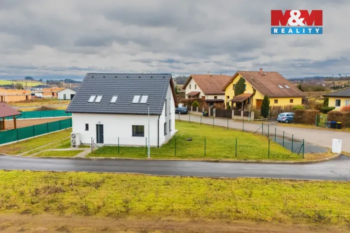 Prodej rodinného domu, Drhovy, 140 m2