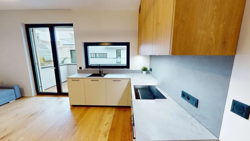 Pronájem bytu 2+kk, Praha - Troja, Pod Hrachovkou, 49 m2