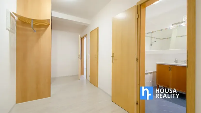 Pronájem bytu 2+kk, Vestec, Ve Stromkách, 63 m2