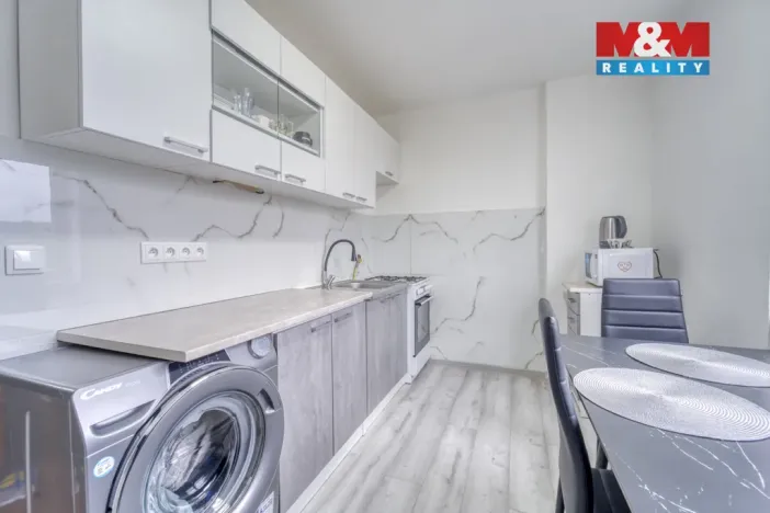 Prodej bytu 3+1, Plzeň, Na Kovárně, 70 m2