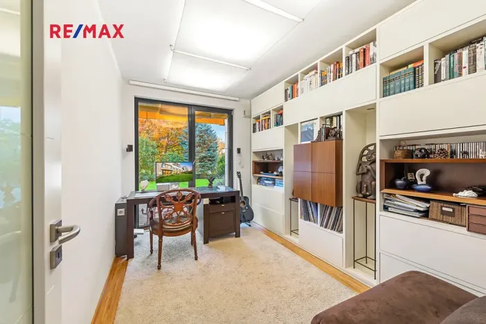 Prodej bytu 4+kk, Praha - Břevnov, Na Petynce, 120 m2