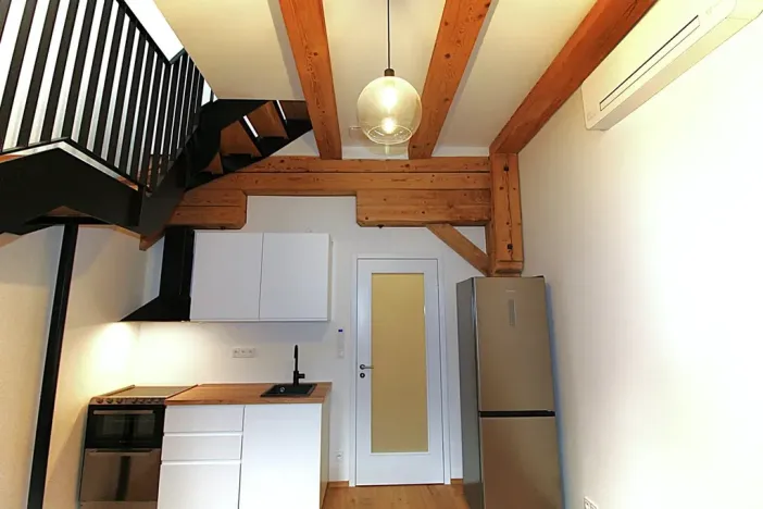 Pronájem bytu 2+kk, Praha - Nusle, Vrtbova, 43 m2